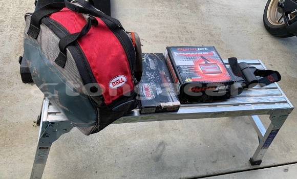 Acheter Occasion Moto Yamaha R1 Beige à Liahona, Tongatapu Acheter Occasion Moto Yamaha R1 Beige à Liahona, Tongatapu