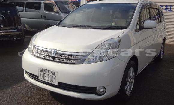 Buy Used Toyota ISis White Car in Hihifo in Niuas Buy Used Toyota ISis White Car in Hihifo in Niuas