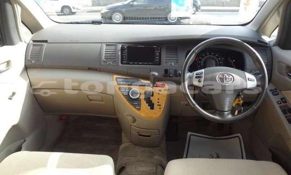 Buy Used Toyota ISis White Car in Hihifo in Niuas Buy Used Toyota ISis White Car in Hihifo in Niuas