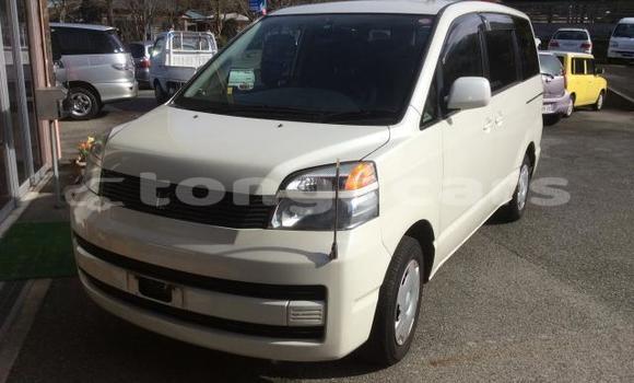 Buy Used Toyota Voxy White Car in Fua'amotu in Tongatapu Buy Used Toyota Voxy White Car in Fua'amotu in Tongatapu