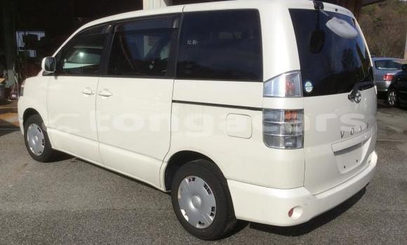 Buy Used Toyota Voxy White Car in Fua'amotu in Tongatapu Buy Used Toyota Voxy White Car in Fua'amotu in Tongatapu