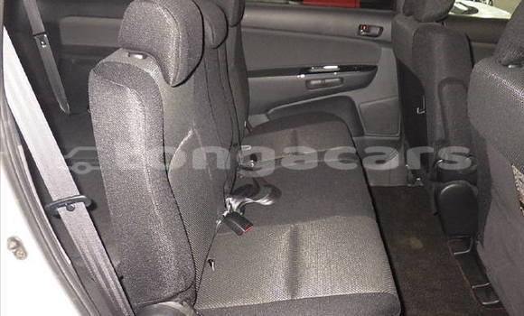 Buy Used Toyota Wish White Car in Haveloloto in Tongatapu Buy Used Toyota Wish White Car in Haveloloto in Tongatapu