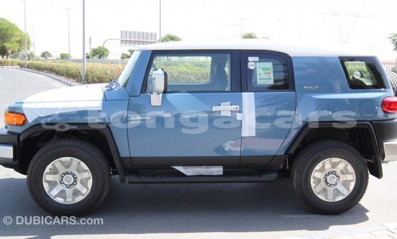 Acheter Import Voiture Toyota FJ Cruiser Bleu à Import - Dubai, Eua Acheter Import Voiture Toyota FJ Cruiser Bleu à Import - Dubai, Eua