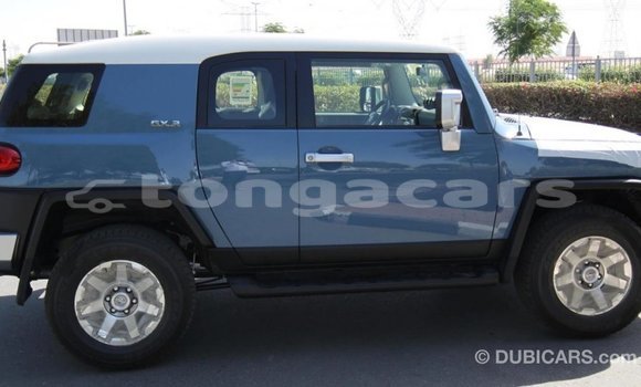 Acheter Import Voiture Toyota FJ Cruiser Bleu à Import - Dubai, Eua Acheter Import Voiture Toyota FJ Cruiser Bleu à Import - Dubai, Eua